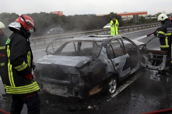 LPG'li araçta sigara yaktı ve...