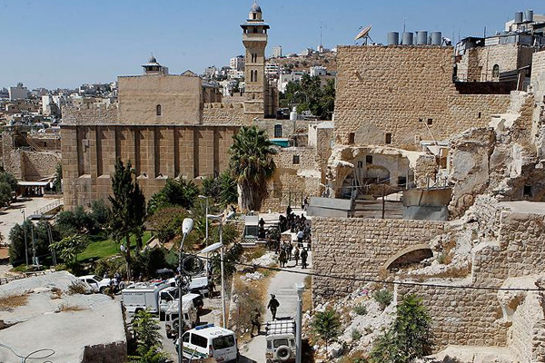 Ezana İsrail engeli