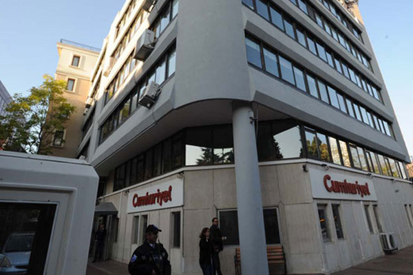 Cumhuriyet Gazetesi operasyonunda yakalama kararı