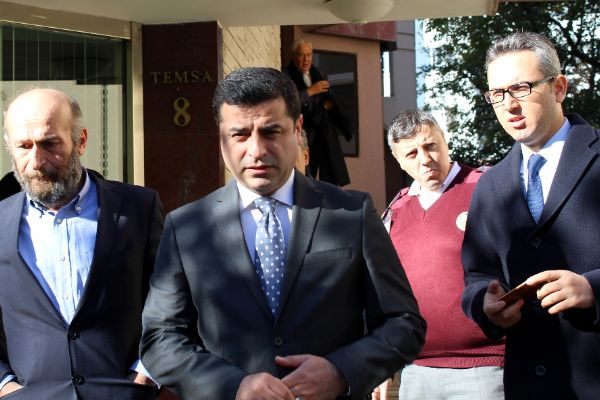 HDP: Kayyum kararını tanımıyoruz