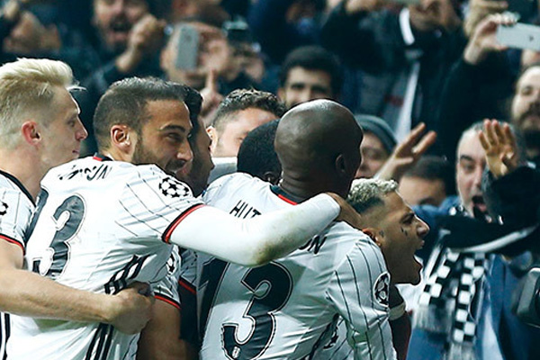 Spor yazarları Beşiktaş-Napoli maçını böyle yorumladı