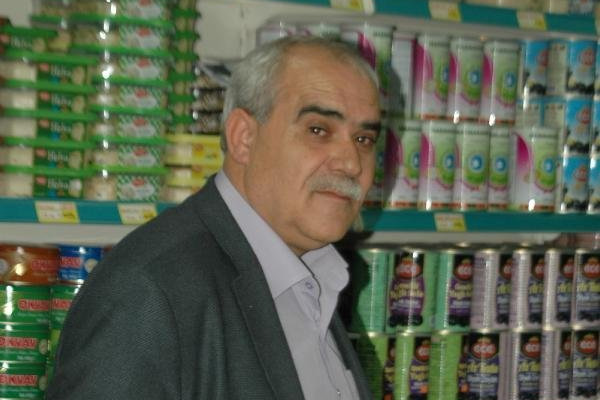 Adil Öksüz isimli esnaf soyadını değiştiriyor