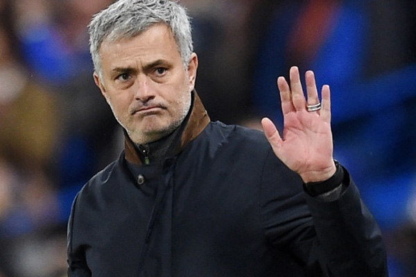 Mourinho, yıldızlarla İstanbul yolunda