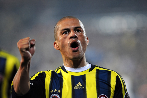 Alex'ten 'Aziz Yıldırım' paylaşımı