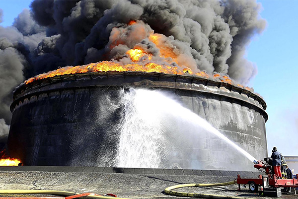 Libya ekonomisi çöküşün eşiğinde