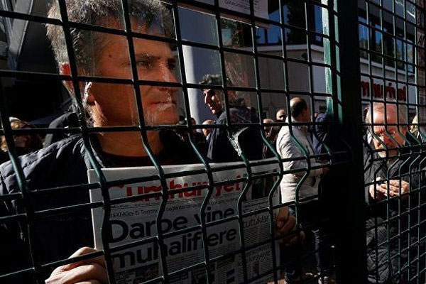 Cumhuriyet Gazetesi'nden 'FETÖ'cü savcı' çağrısı