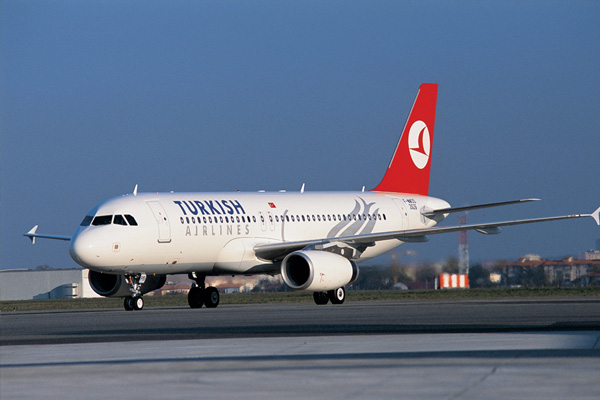 THY uçağına bomba ihbarı