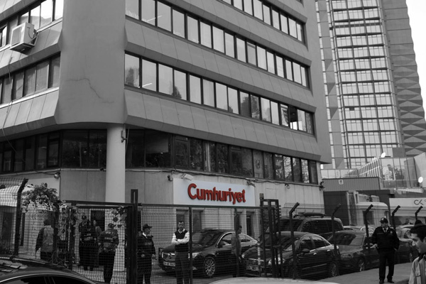 Alev Coşkun anlattı: Cumhuriyet genlerinden nasıl uzaklaştı?