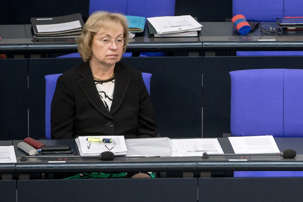 Alman bakandan HDP’ye ziyaret