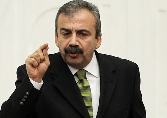 Sırrı Süreyya Önder serbest