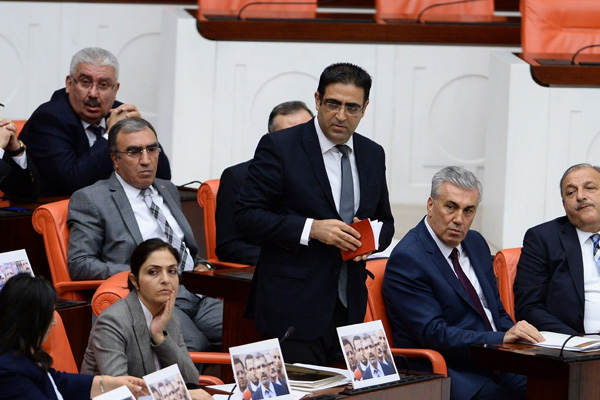 Tutuklanan HDP'li vekiller maaş alabilecek mi?