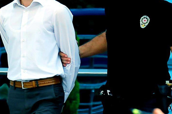 8 subay, darbe planı yapmaktan tutuklandı