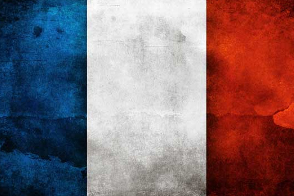 Fransa bin 987 mülteciyi kabul etti