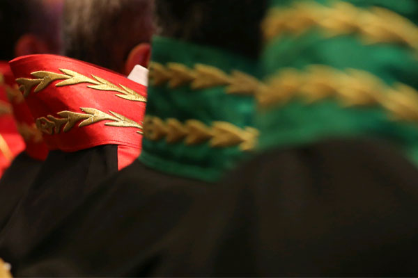 Eski HSYK Genel Sekreteri sahte kimlikle yakalandı