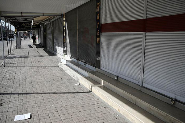 Hakkari'de kepenk kapatmak yasaklandı