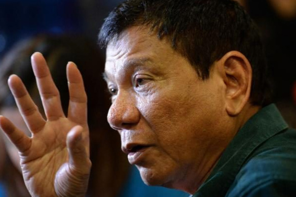 Duterte ABD'ye yine küfür etti