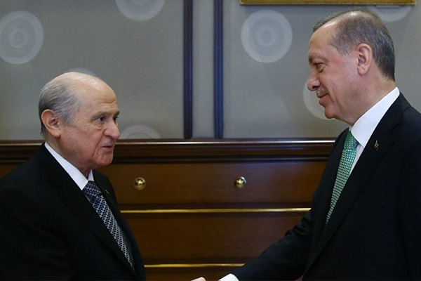 AK Parti tedirgin: Bahçeli bizi duvara çarptıracak