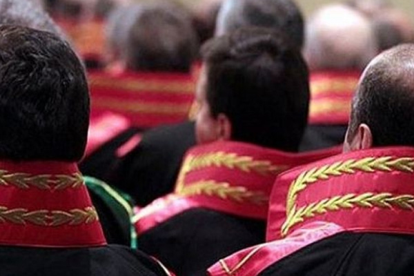 FETÖ'cü hakim ve savcılar için İsviçre'de fon oluşturuldu