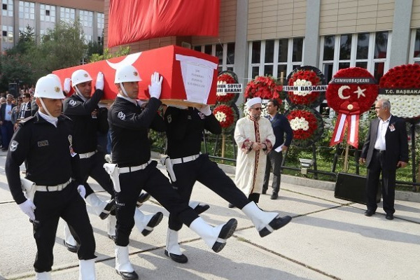 Şehit polis memuru, son yolculuğuna uğurlandı
