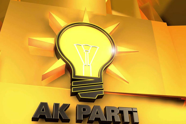AK Parti'de dört ilçenin yöneticileri değiştirildi