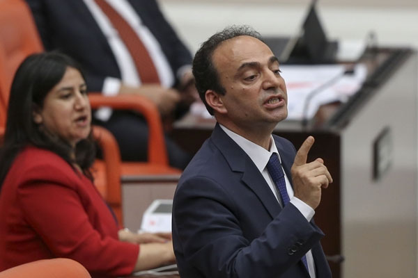 İçtüzük maddesi, HDP'lilerin vekilliklerini düşürebilir!