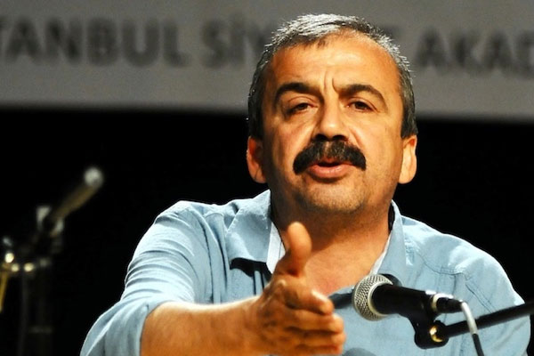 Sırrı Süreyya Önder: Bizim başımıza gelenin beteri CHP'nin başına gelebilir!