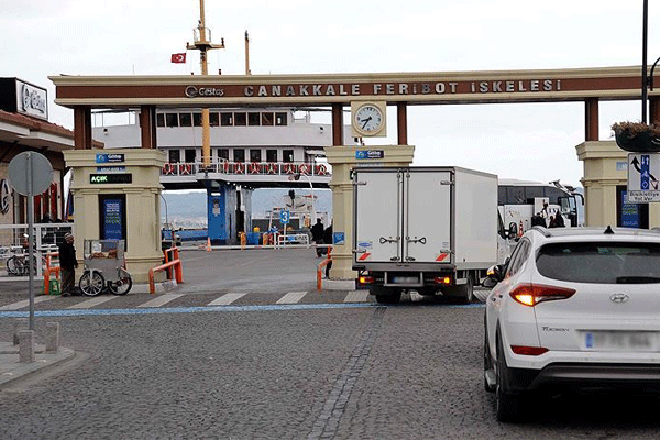 Fırtına deniz ulaşımını olumsuz etkiliyor