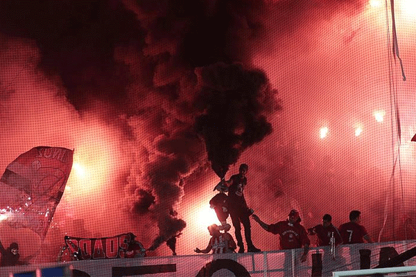 Tüm lig maçlarına ara verildi
