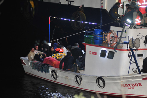 Yük gemisinde mülteci operasyonu