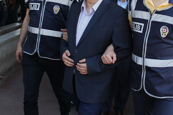 11 ilde FETÖ operasyonu