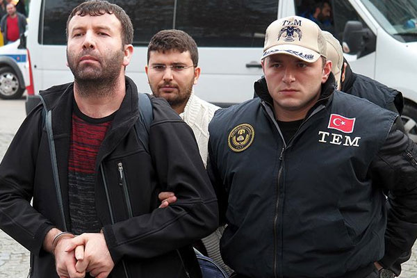 Midilli'ye kaçmaya çalışan 'FETÖ imamı' adliyede