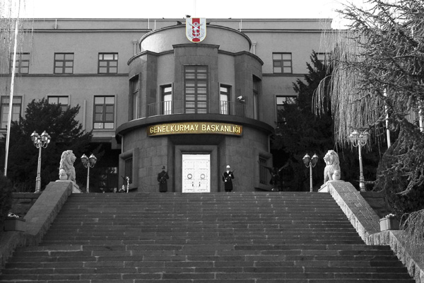 TSK'daki sivil memurlar başörtüsüyle görev yapabilecek