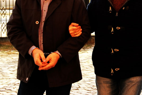 Sağlık çalışanlarına FETÖ operasyonu