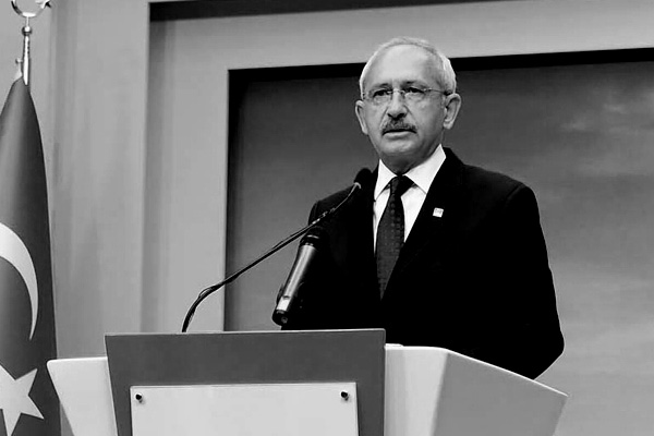 'Devlet Bey muhalefete değil iktidara yakın'