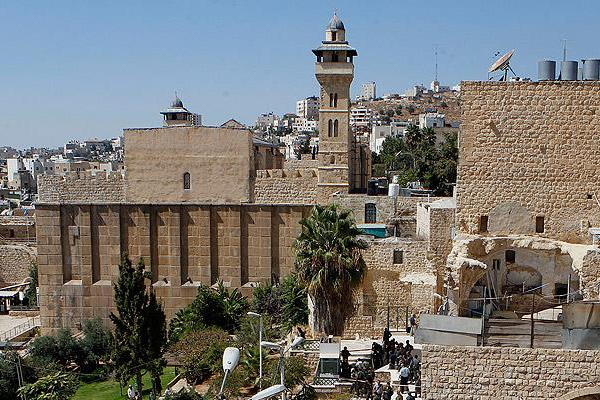 İsrail cami hoparlöründen 'ezanı yasaklıyor'