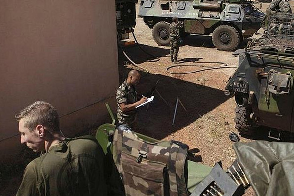 Fransa'da Sayıştay'dan orduya uyarı