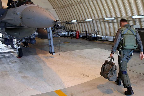 Gözaltına alınan pilot sayısı 45'e yükseldi