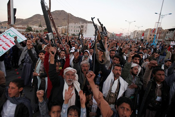 Yemen'den atılan iki füze, Suudi Arabistan tarafından imha edildi