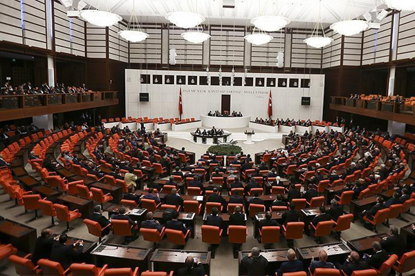 Mecliste yoğun gündem