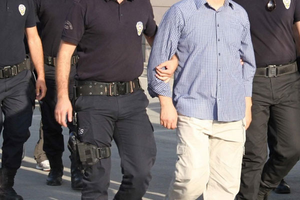 İstanbul’da ’polis okulu imamları’na operasyon: 6 gözaltı