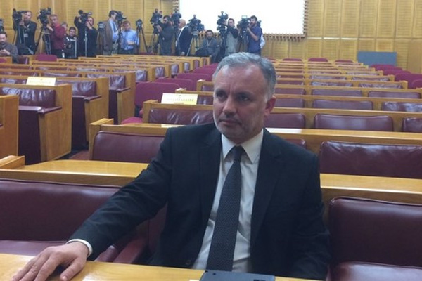 HDP'de tek kişilik grup toplantısı