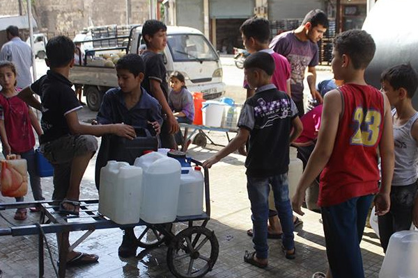 Dicle Nehri'nin suyunu kullanmak zorunda kalıyorlar