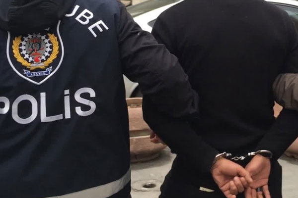 Doktorlara FETÖ operasyonu: 22 gözaltı