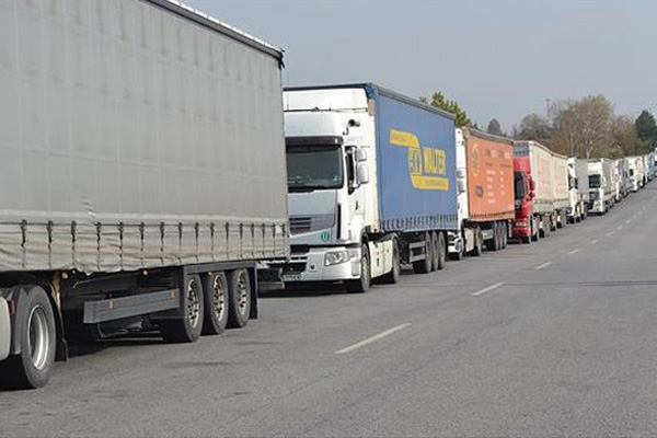 Kapıkule'de 6 kilometrelik kuyruk