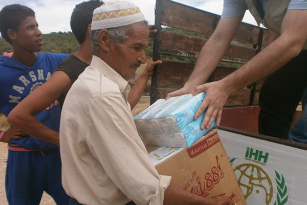 İHH'dan Suriye'ye 50 ton un yardımı