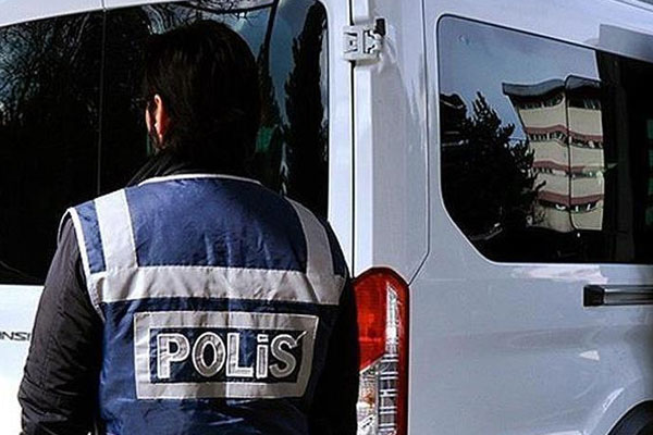 Van'da 121 polis görevden uzaklaştırıldı