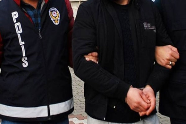 Malatya'da 14 polis ve 6 asker gözaltında