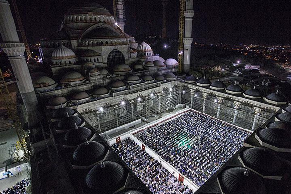 Çamlıca Camisi'ne metro geliyor