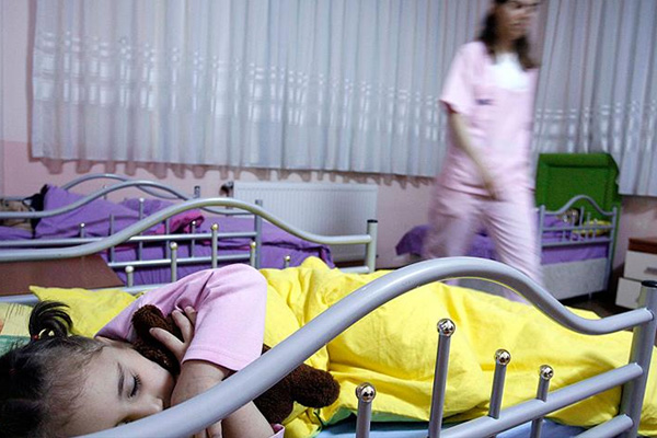 Muhtaç çocuklar için bütçeden 1,7 milyar lira kaynak