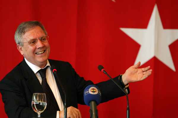 Aziz Yıldırım'dan derbi açıklaması: Gelenek devam edecek